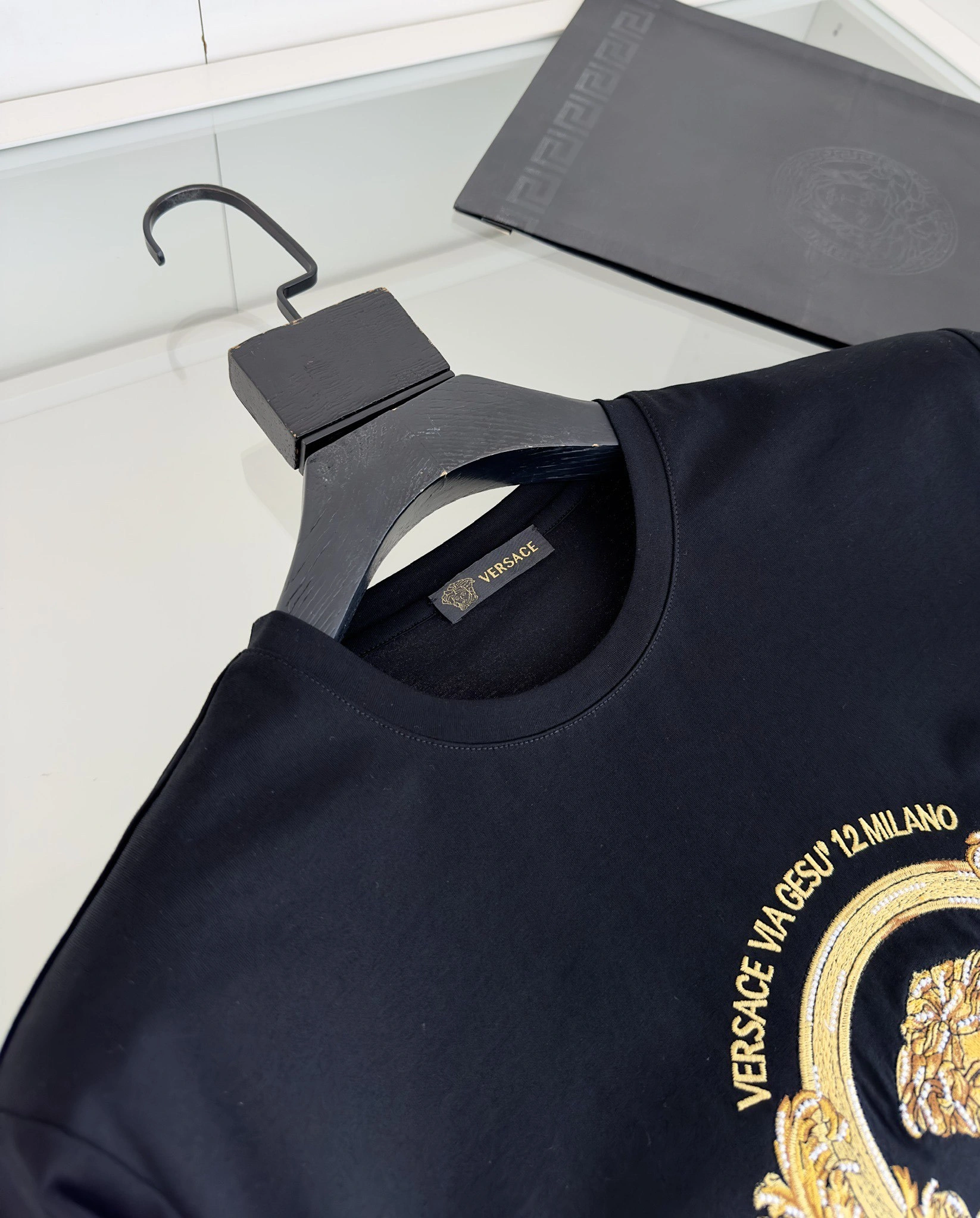 wg.luxury- V5rs135 embroidery Slim Fit Cotton 2colour item:E-F501C1104-2